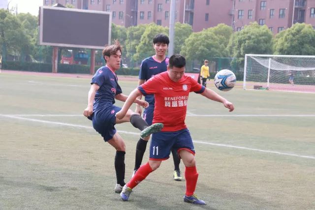 科比青涩岁月：邻居的狗成了他频繁拜访的借口